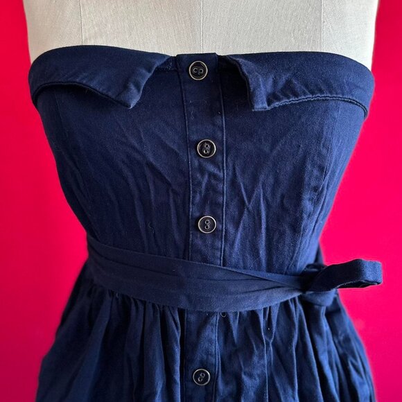 Monteau Tube Style Button Up Dress - Picture 2 of 7